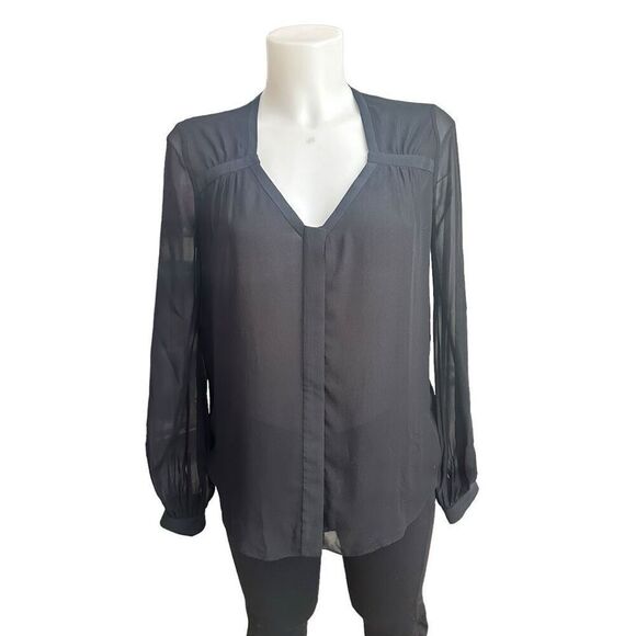 Diane Von Furstenberg Black Silk Button Down‎ V Neck Top size 2 Lightweight Soft - Picture 1 of 9